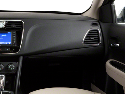 2012 Chrysler 200 LX