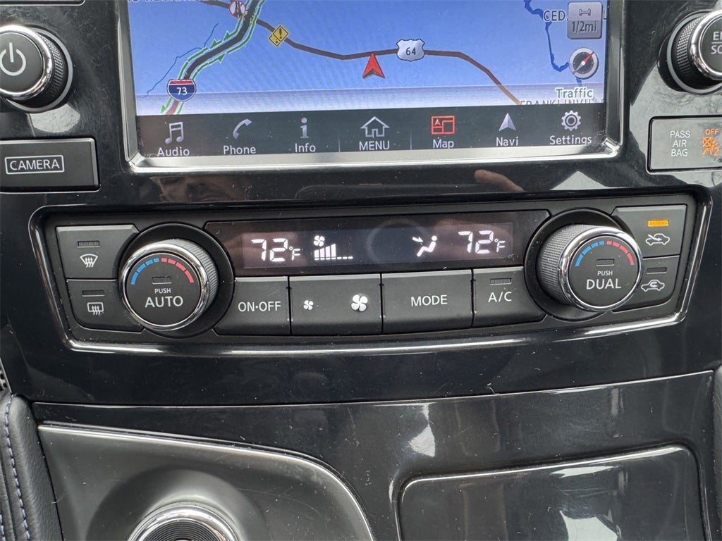 2017 Nissan Maxima SR