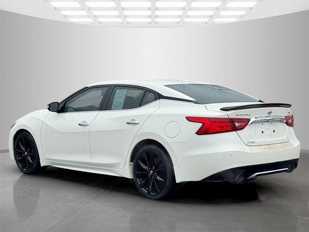 2017 Nissan Maxima SR