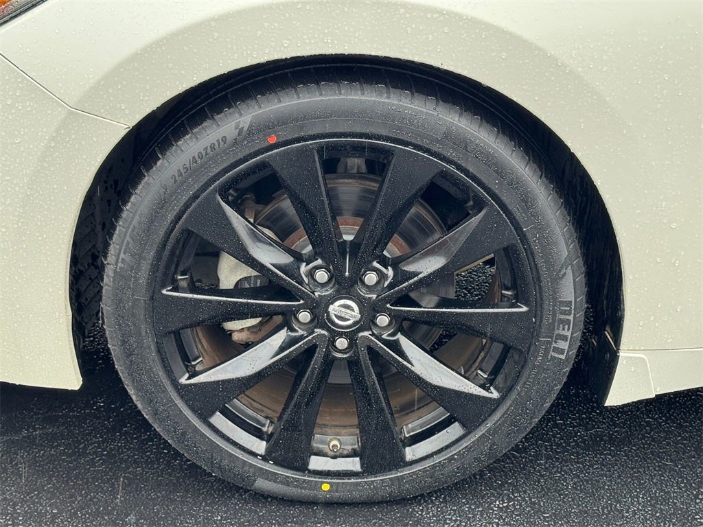 2017 Nissan Maxima SR