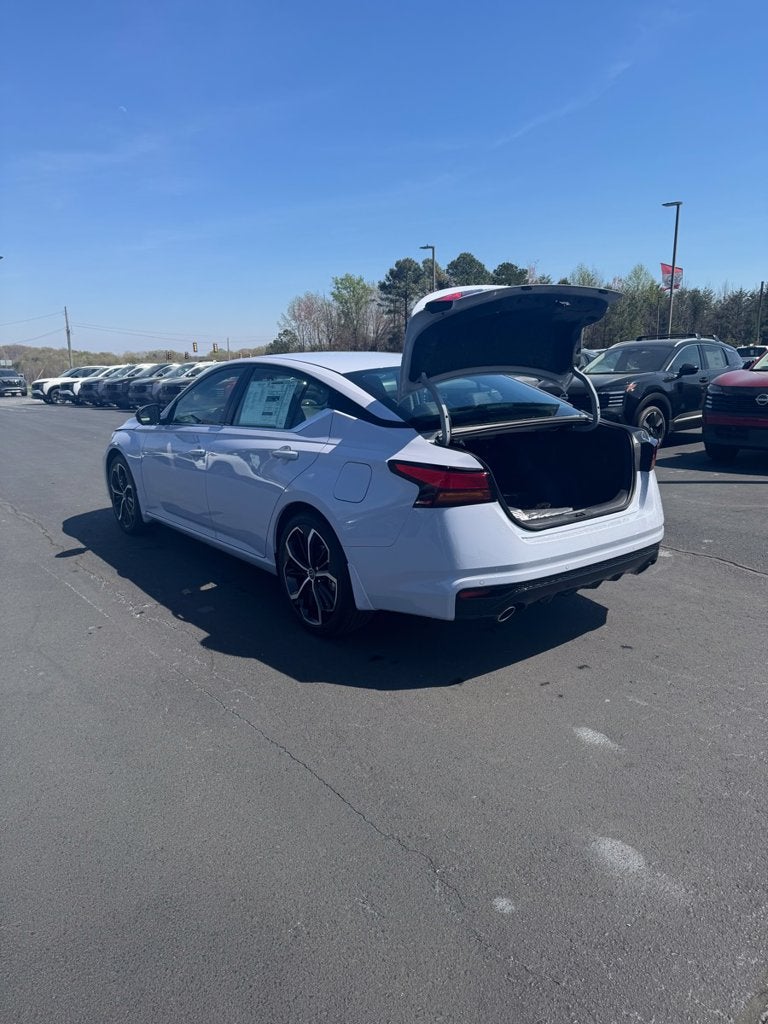 2026 Nissan Altima 2.5 SR