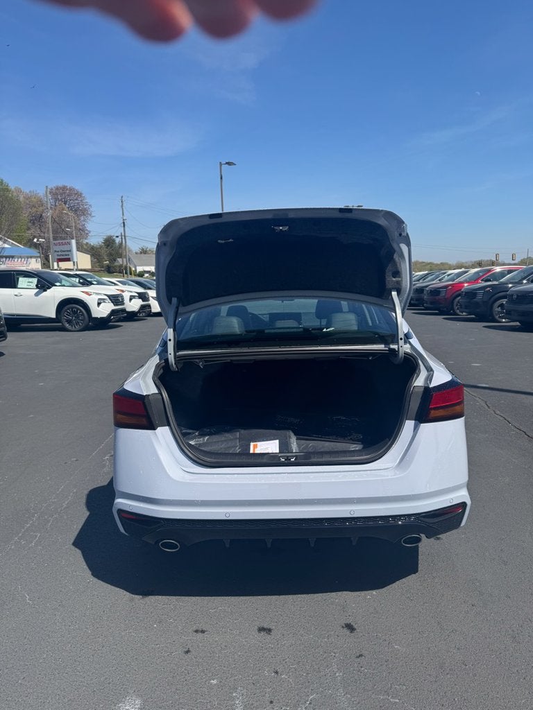 2026 Nissan Altima 2.5 SR