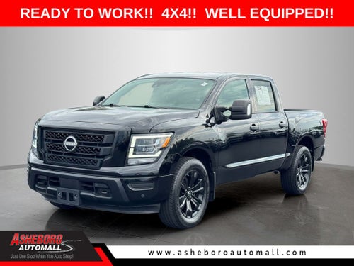 2023 Nissan Titan SV