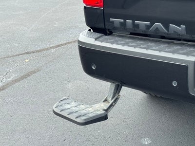 2023 Nissan Titan SV