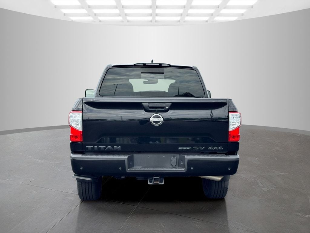 2023 Nissan Titan SV
