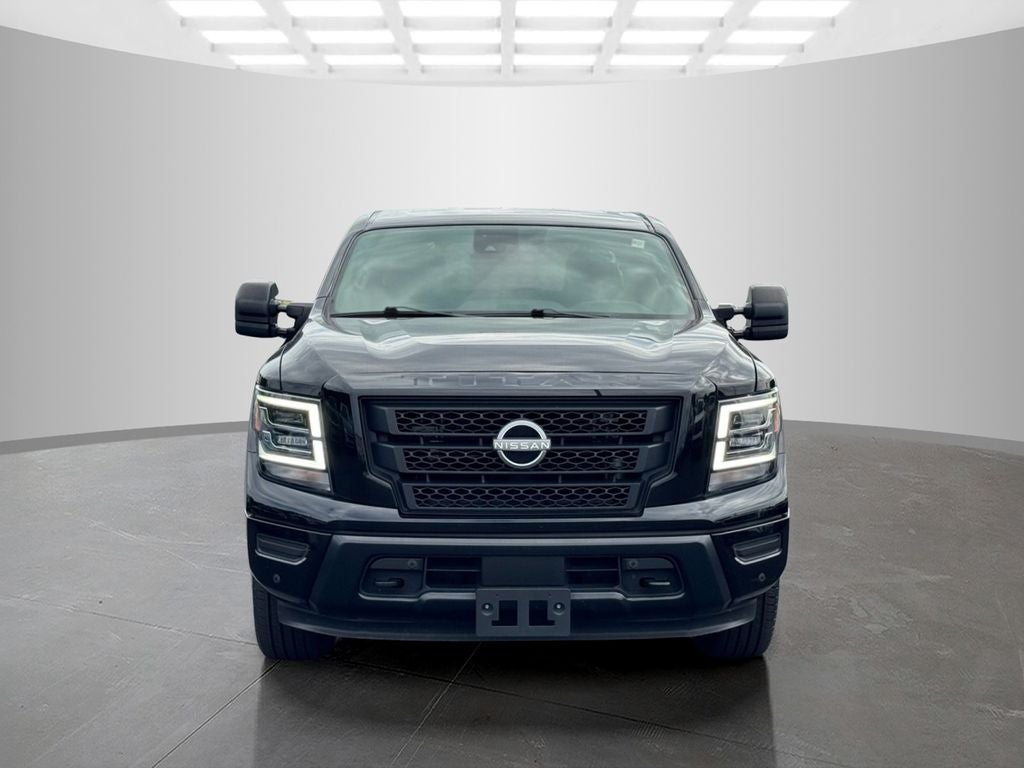 2023 Nissan Titan SV