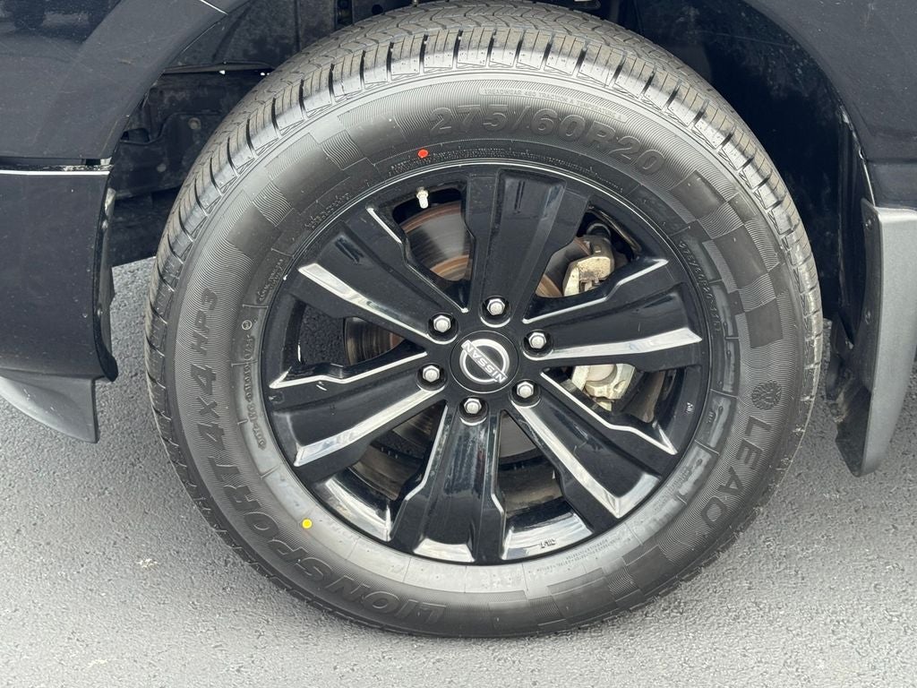 2023 Nissan Titan SV