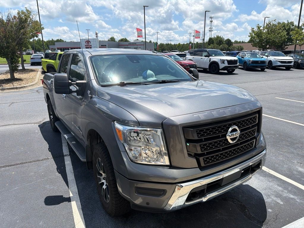 2020 Nissan Titan SV