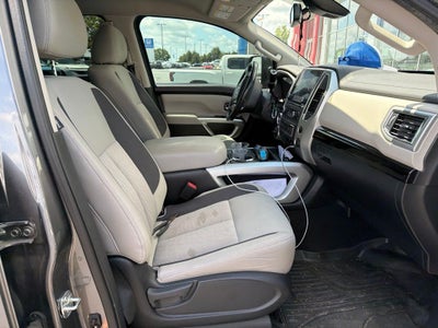 2020 Nissan Titan SV