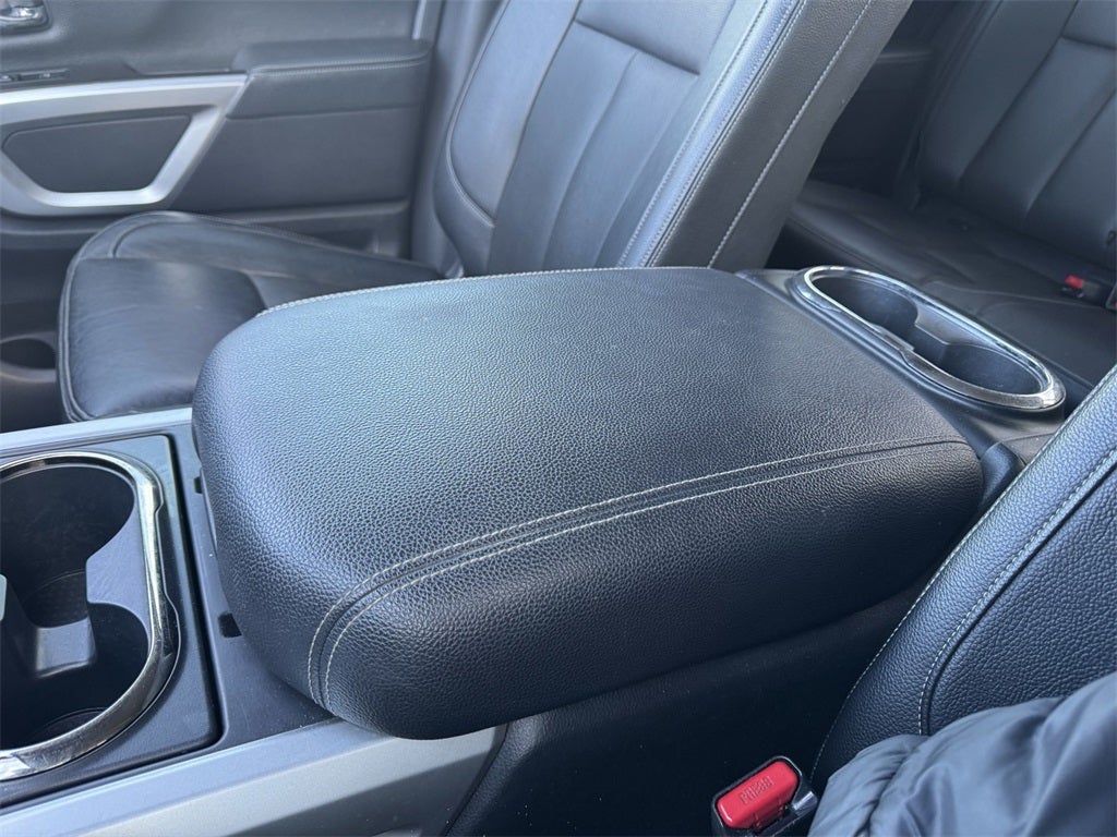 2021 Nissan Titan SL