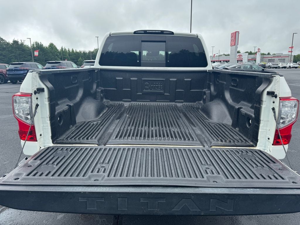 2021 Nissan Titan SV