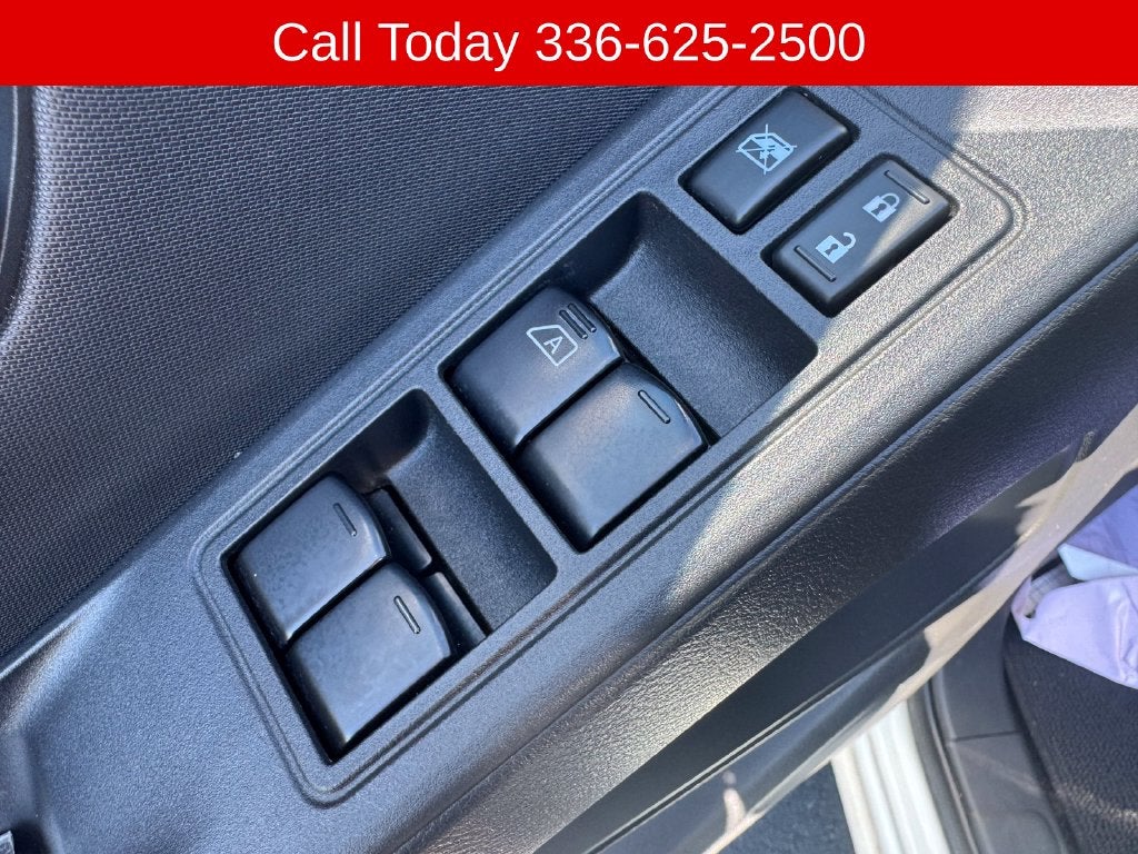 2023 Nissan Frontier S