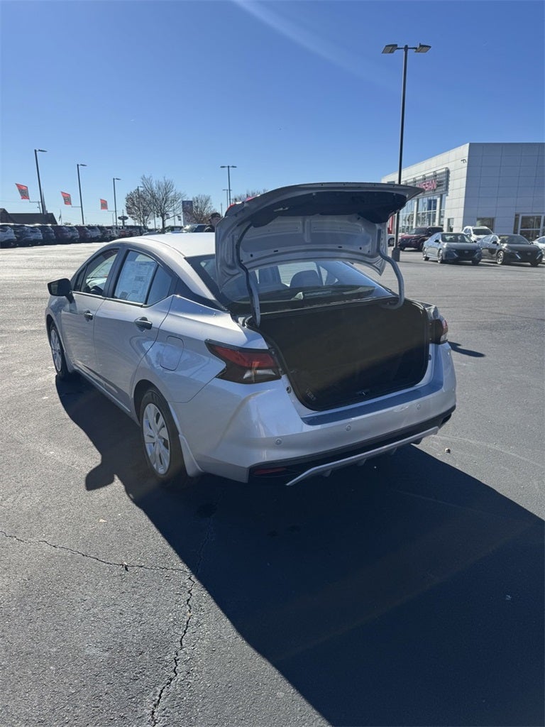 2025 Nissan Versa 1.6 S