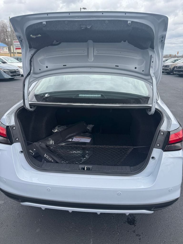 2025 Nissan Versa 1.6 SV