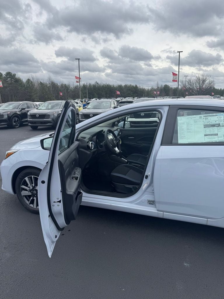 2025 Nissan Versa 1.6 SV