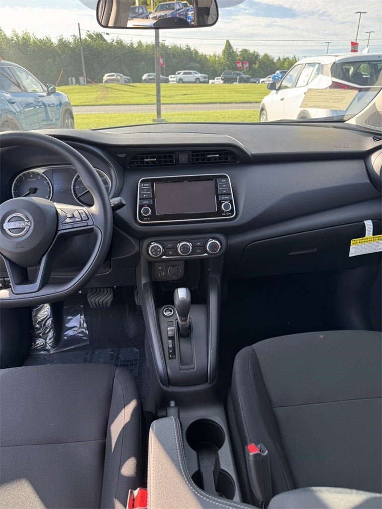 2025 Nissan Kicks Play S