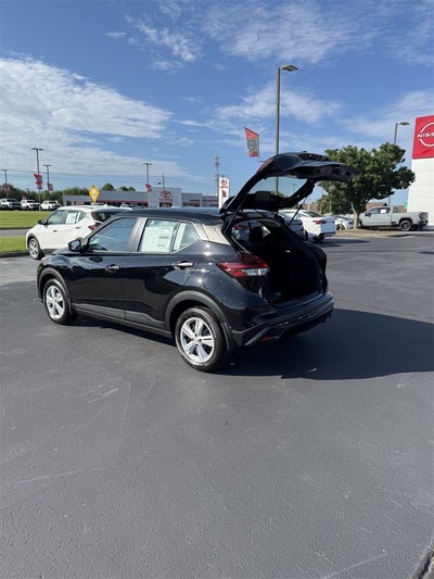 2025 Nissan Kicks Play S