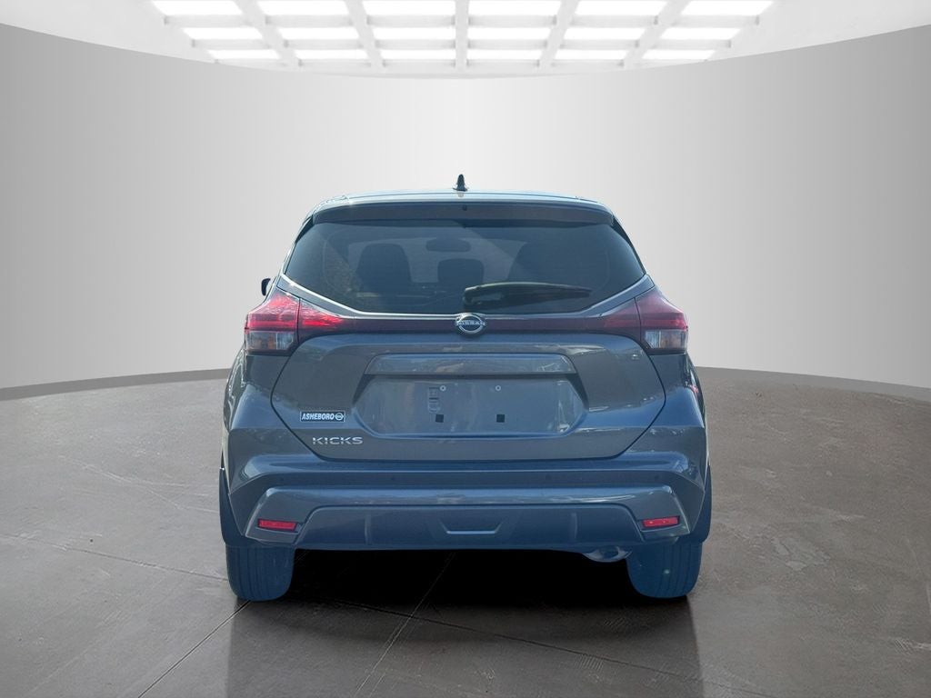 2023 Nissan Kicks S