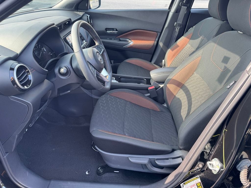 2024 Nissan Kicks SR