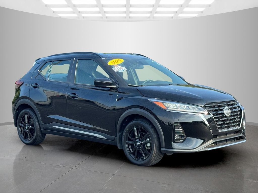 2024 Nissan Kicks SR