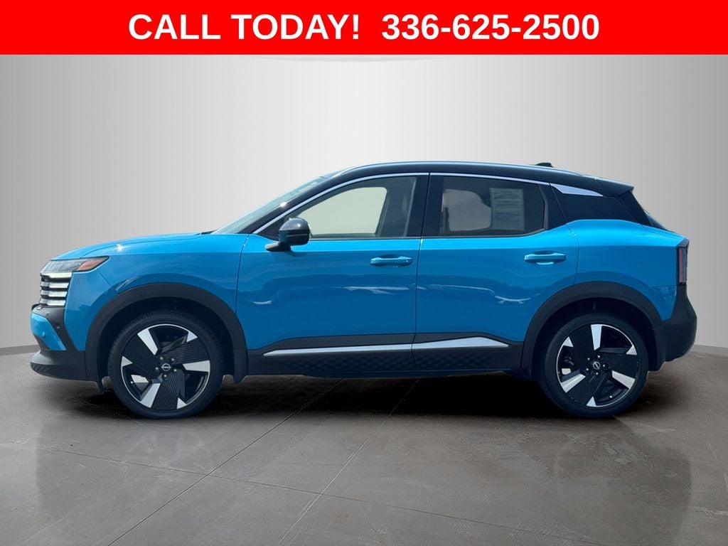 2025 Nissan Kicks SR