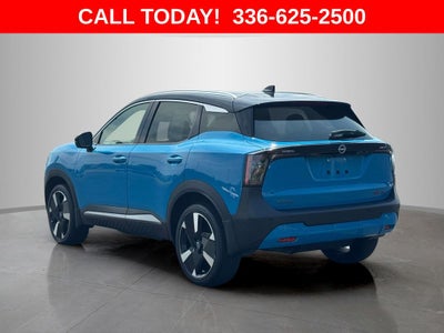2025 Nissan Kicks SR