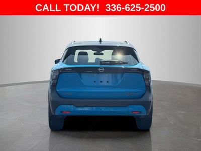 2025 Nissan Kicks SR