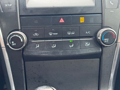 2017 Toyota Camry SE