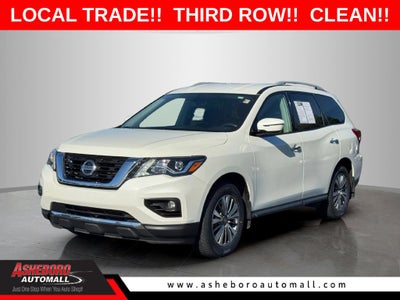2020 Nissan Pathfinder SV