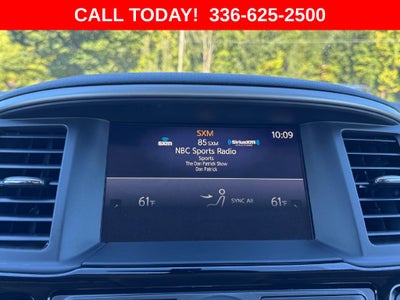 2020 Nissan Pathfinder SV