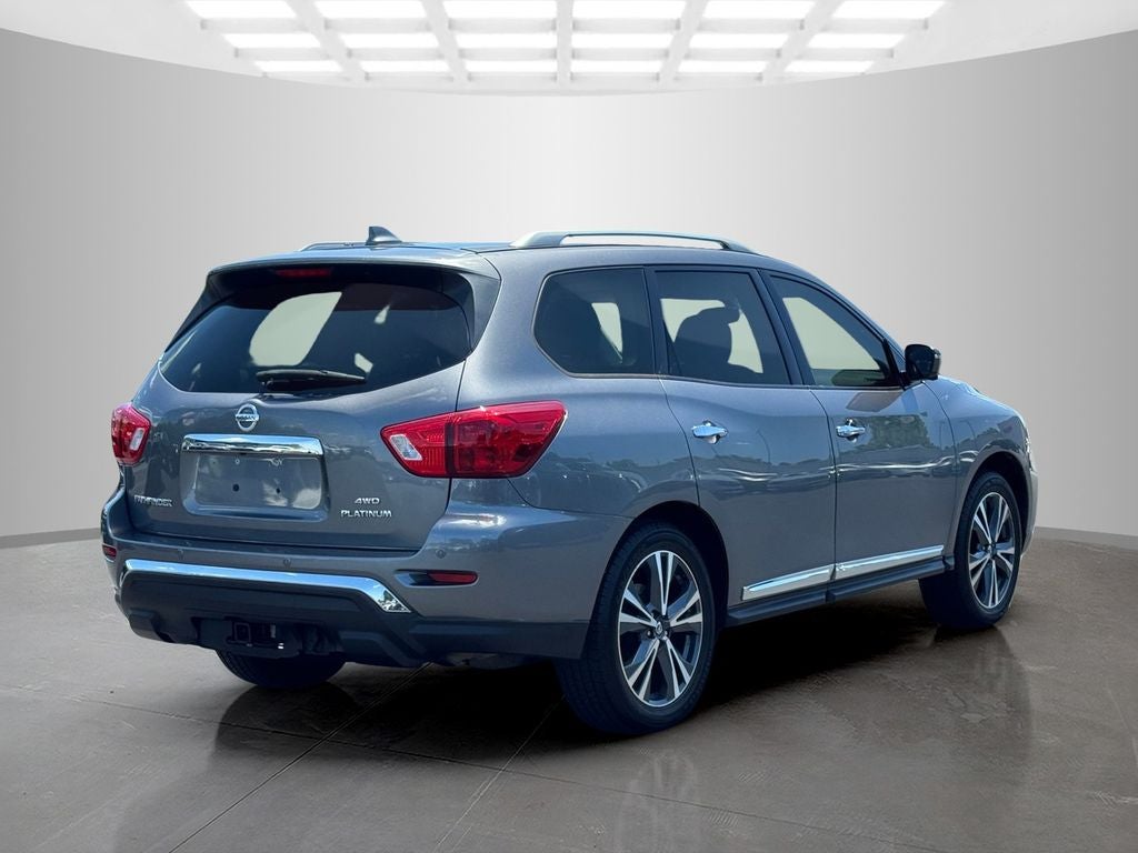 2020 Nissan Pathfinder Platinum
