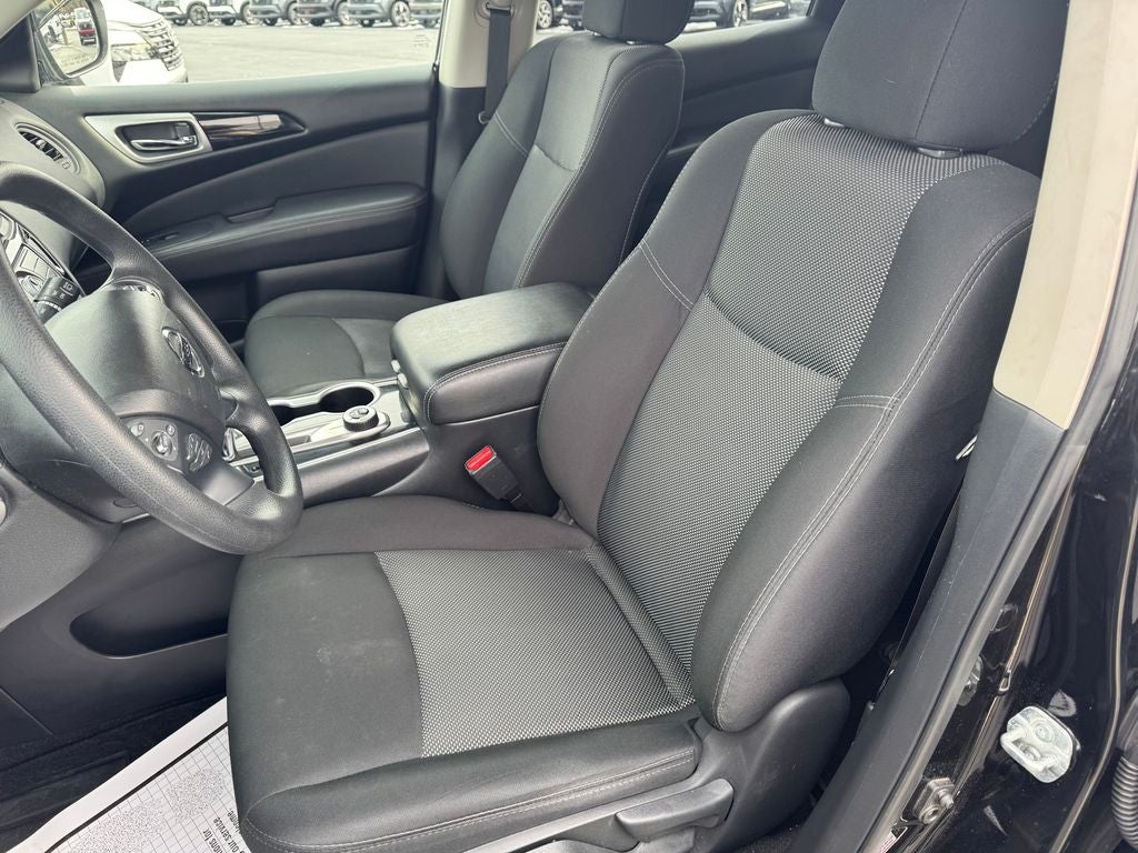 2019 Nissan Pathfinder S