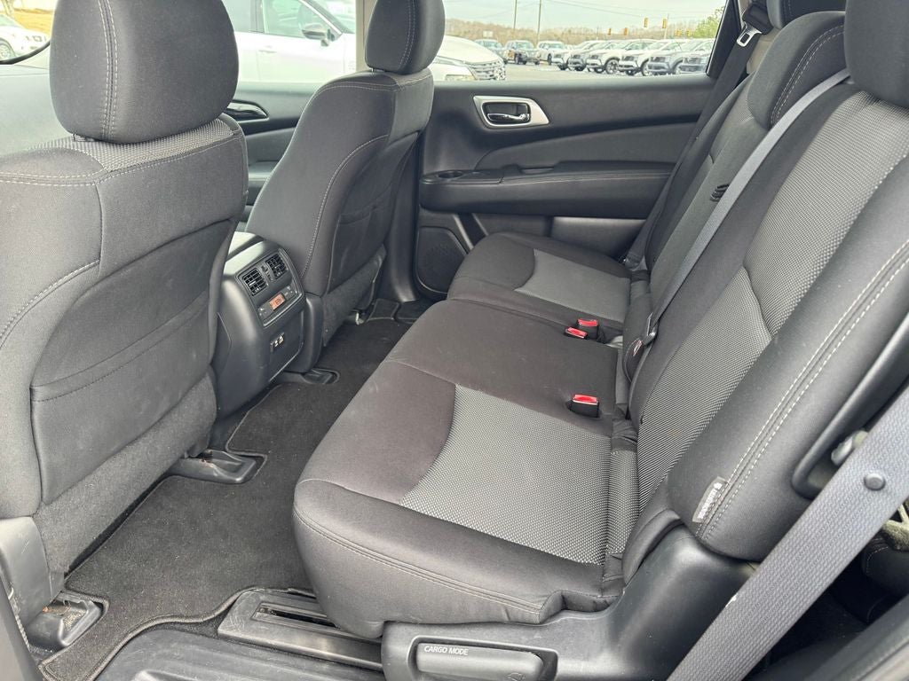 2019 Nissan Pathfinder S