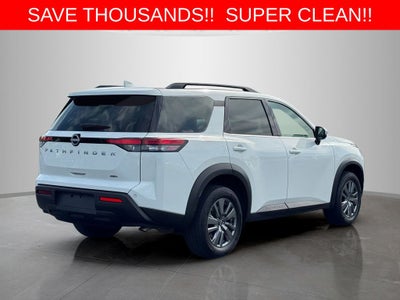 2025 Nissan Pathfinder SV