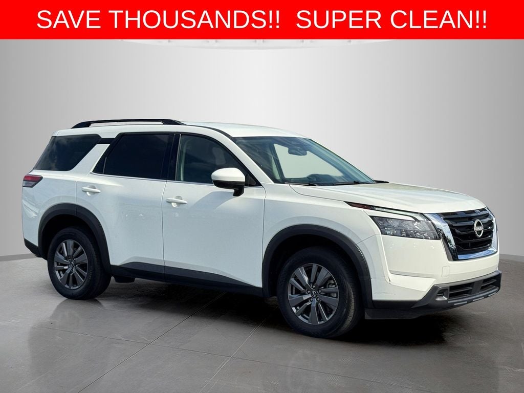 2025 Nissan Pathfinder SV
