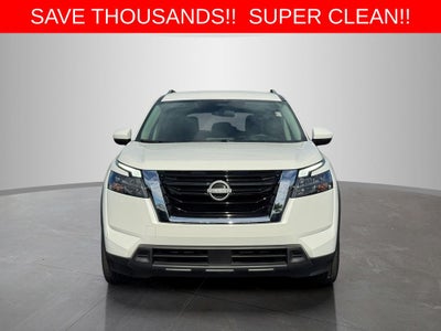 2025 Nissan Pathfinder SV