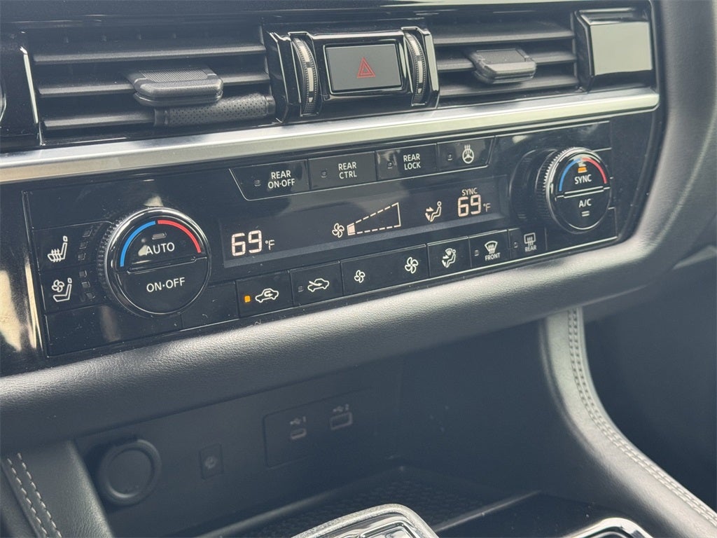 2023 Nissan Pathfinder Platinum