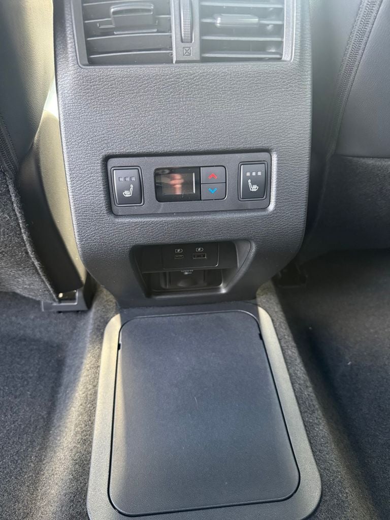 2026 Nissan Rogue Plug-In Hybrid Platinum