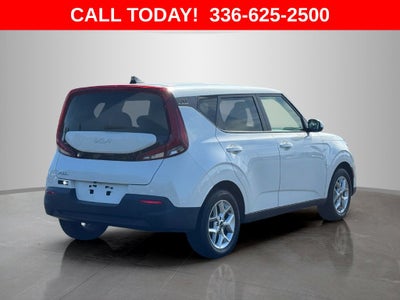 2022 Kia Soul LX
