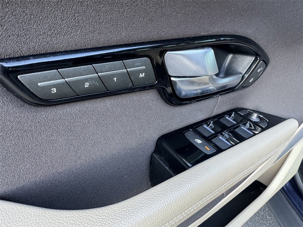 2018 Land Rover Range Rover Evoque SE Premium