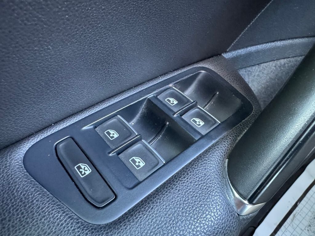 2016 Volkswagen Golf R DCC & Navigation 4Motion 4Motion