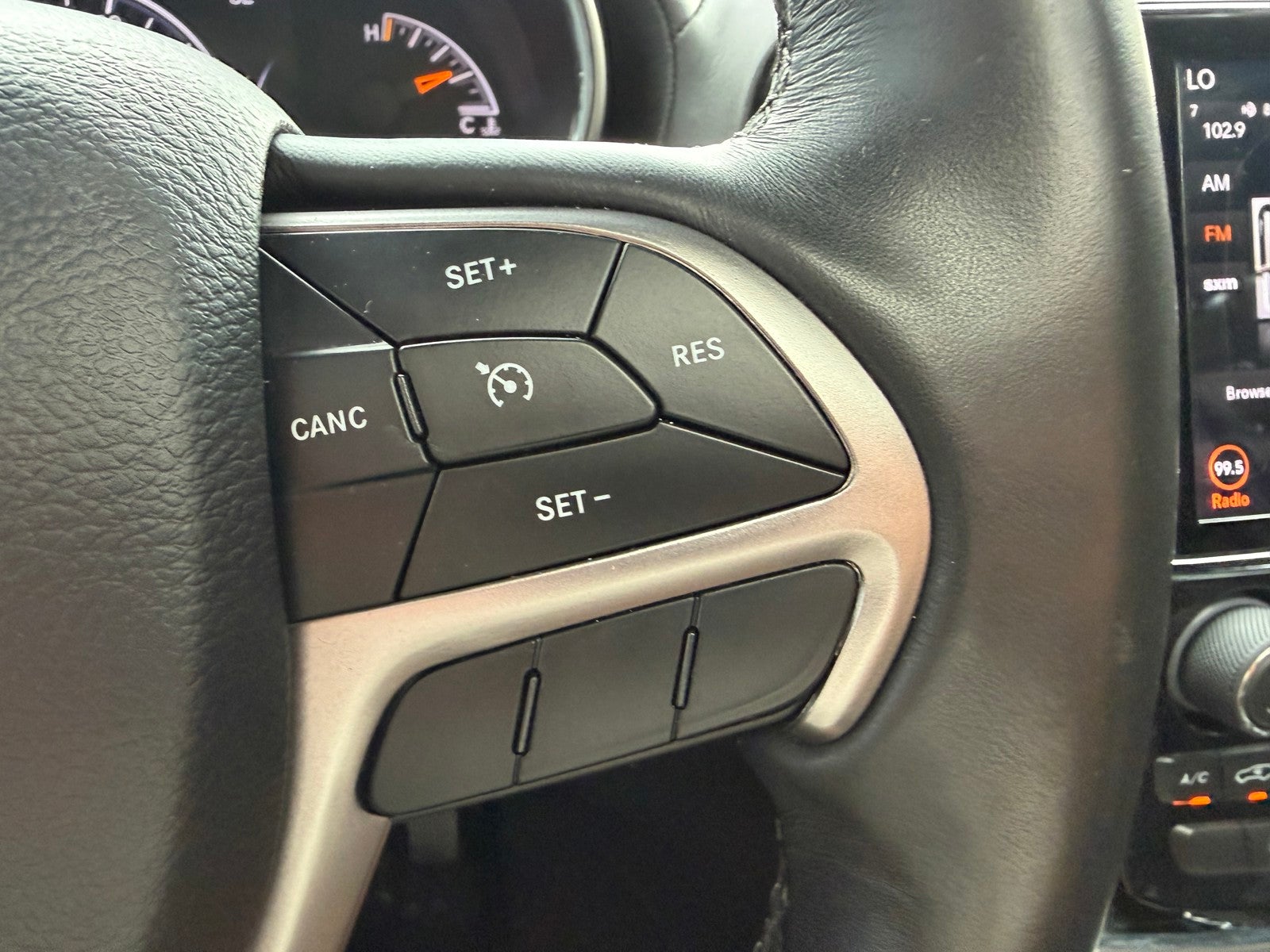 2019 Jeep Grand Cherokee Overland