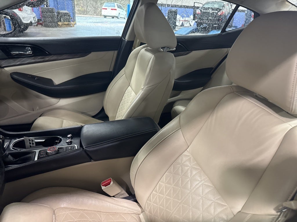 2017 Nissan Maxima Platinum