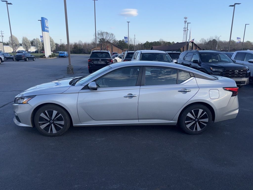 2021 Nissan Altima 2.5 SV