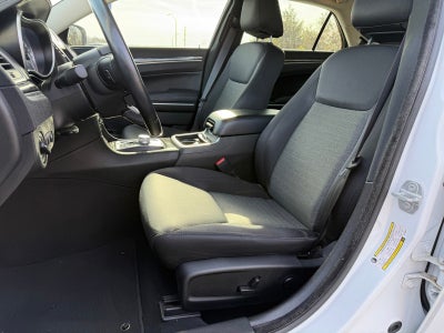 2022 Chrysler 300 Touring