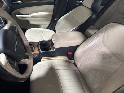 2015 Chrysler 300 C Platinum