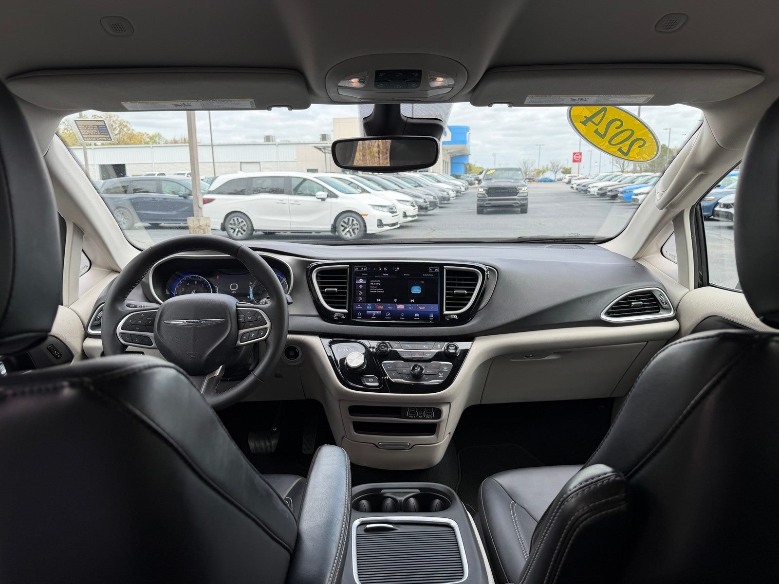 2024 Chrysler Pacifica Touring L