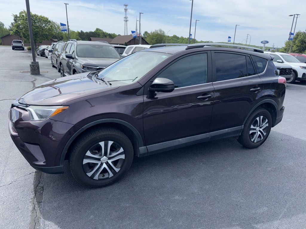 2017 Toyota RAV4 LE