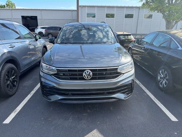 2022 Volkswagen Tiguan 2.0T SE R-Line Black