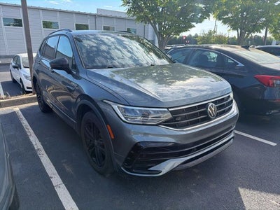 2022 Volkswagen Tiguan 2.0T SE R-Line Black